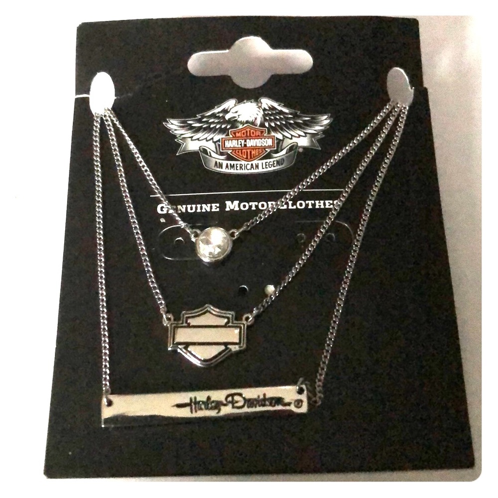 Harley-Davidson three chain necklace.